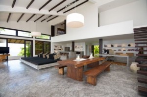 Inspiring-Modern-Home-Design-Using-Polished-Concrete-Floor-1-588x391